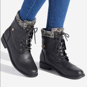 SHOE DAZZLE Brianna Sweater Cuff Combat Boot in Size 7